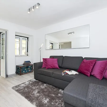Apartment Double L - Alfama Sm *